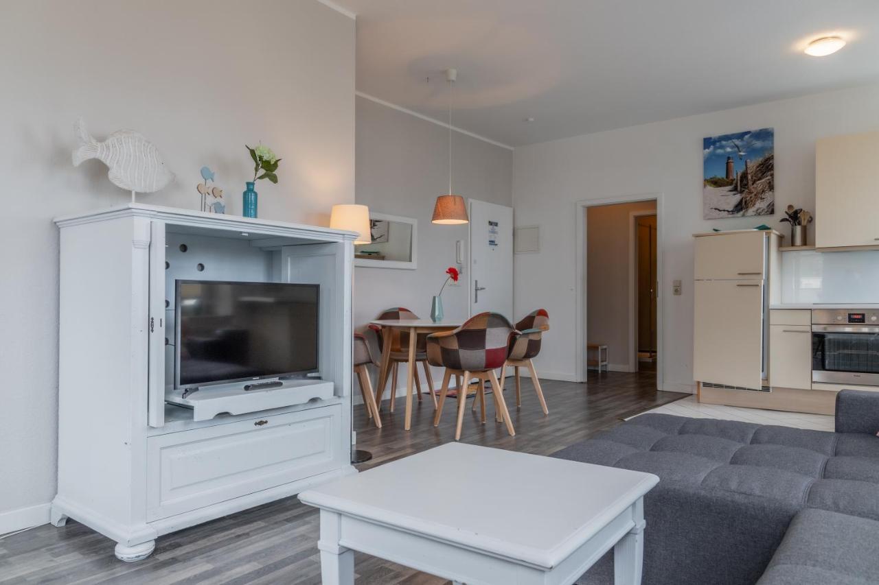 Strandnahe 2-Raum-Ferienwohnung Im Zentrum - Residenz Strandeck Fewo 02 Goehren  Exteriör bild