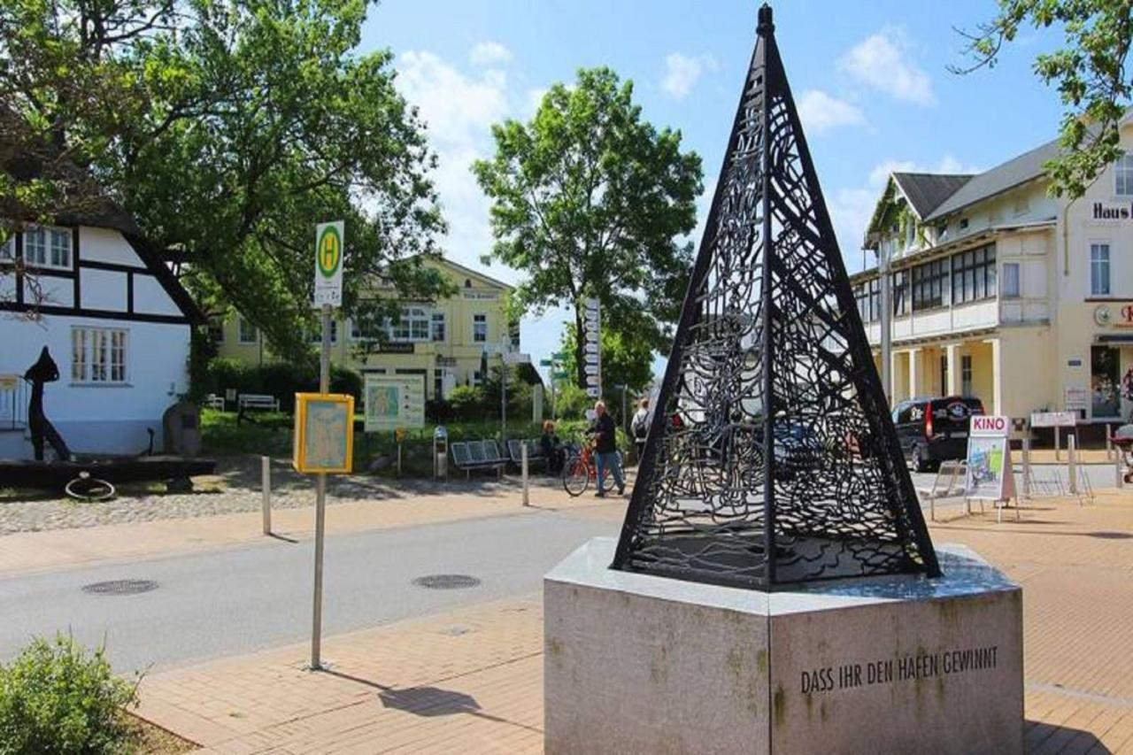 Strandnahe 2-Raum-Ferienwohnung Im Zentrum - Residenz Strandeck Fewo 02 Goehren  Exteriör bild